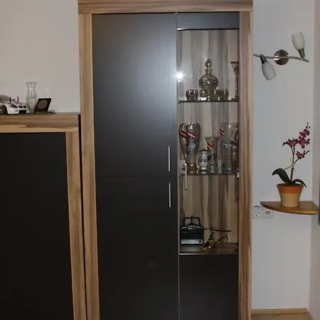 Haus Stoeckl フィンケンベルク